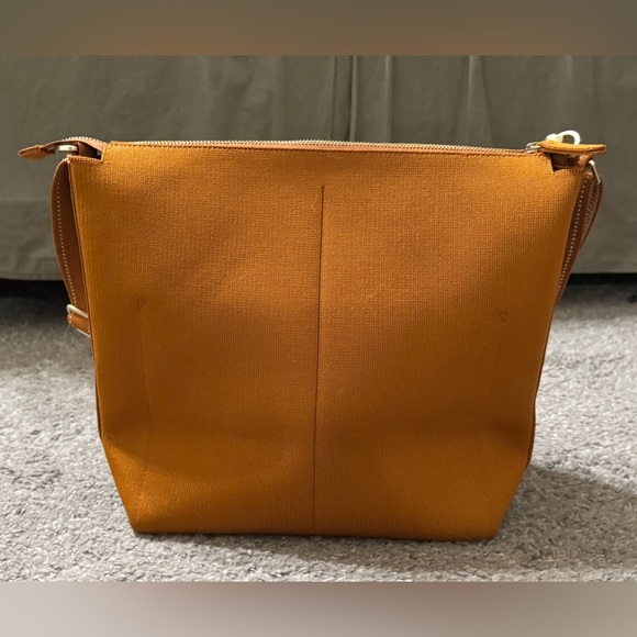 Rothy’s Amber Mini Zip Bucket Bag - Picture 3 of 4